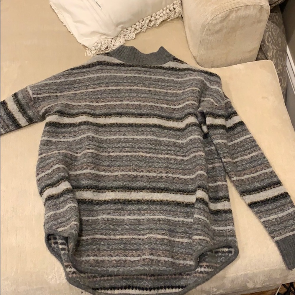 American Eagle Striped Sweater